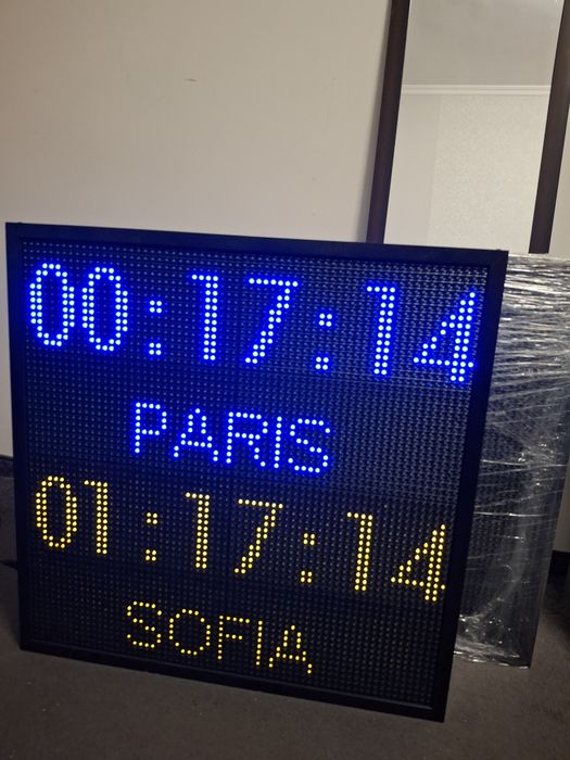 лед табели 2бр. 68×68см, светещи