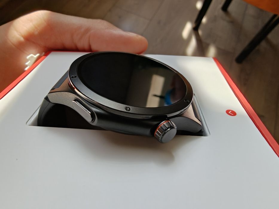 Продавам oneplus watch 4