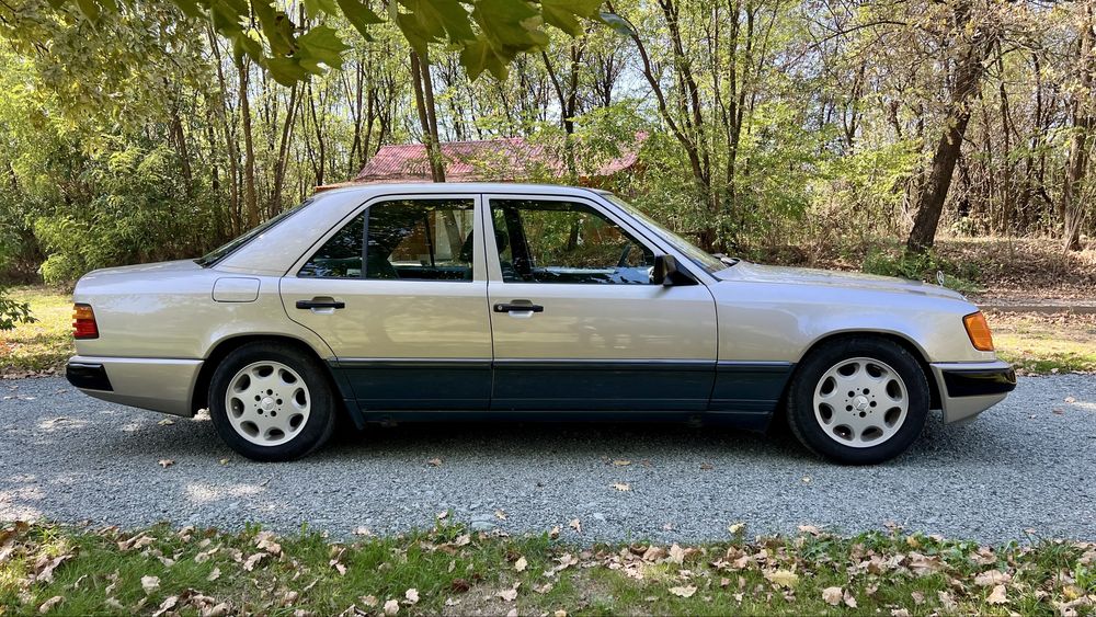 Mercedes Benz W124 250D inmatr oct. 2024 accept schimb