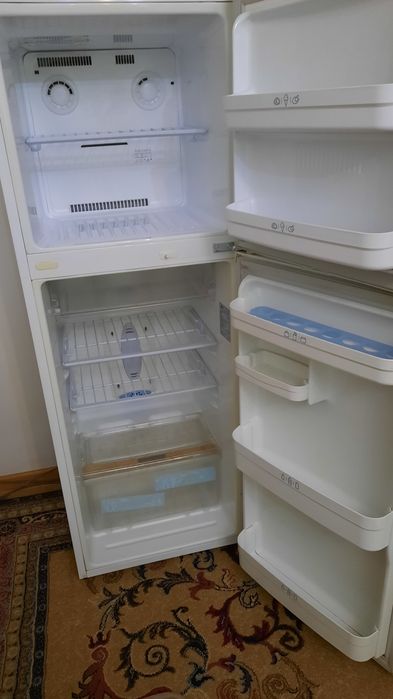 Холодильник маленький компактный