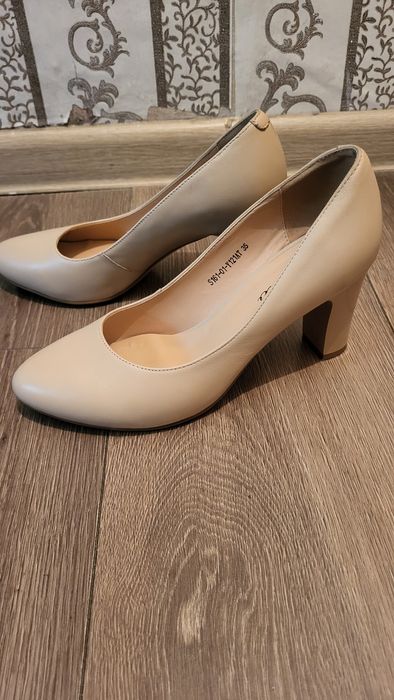 Продам туфли кожаные