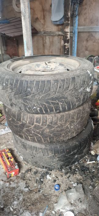 Продам диски с резиной на 16