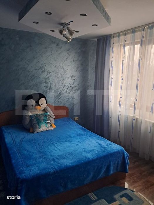 Casa de vanzare, 500 mp, zona Sendreni