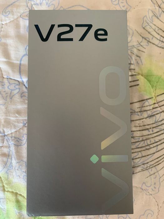 Продам телефон V27e
