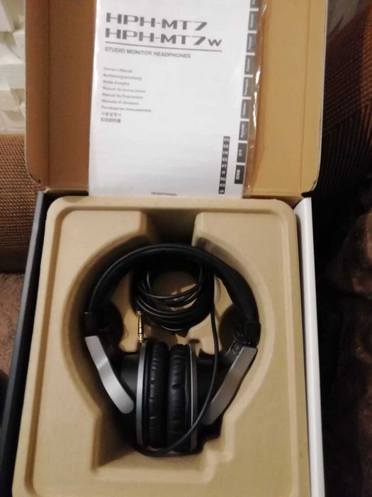 Vand căști studio Yamaha HPH-MT7 noi
