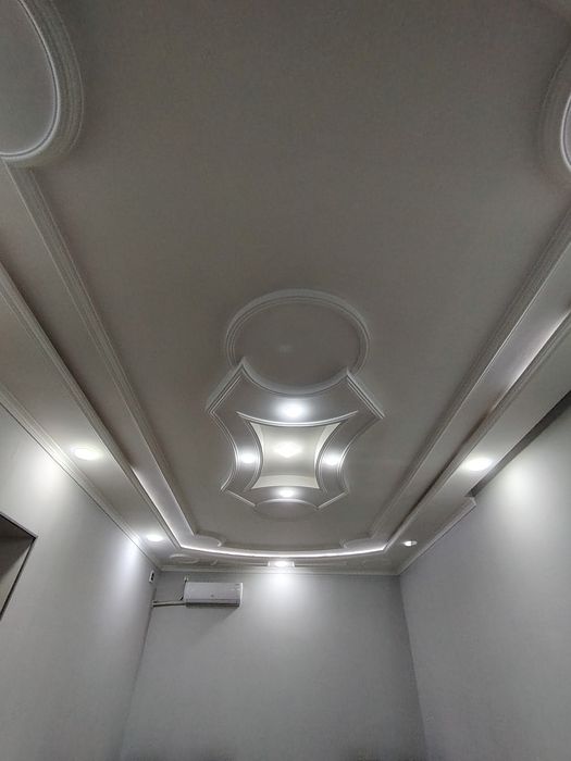 Кладка кирпича на балконе.