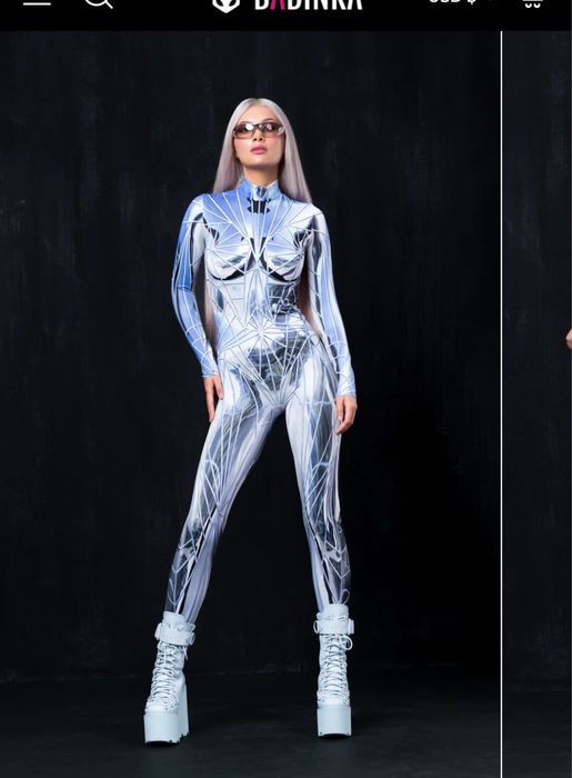 Badinka Reflect Costume