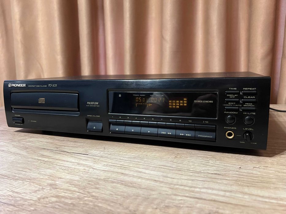 Pioneer PD-203 cd player, direct linear conversion, cd-deck syncro