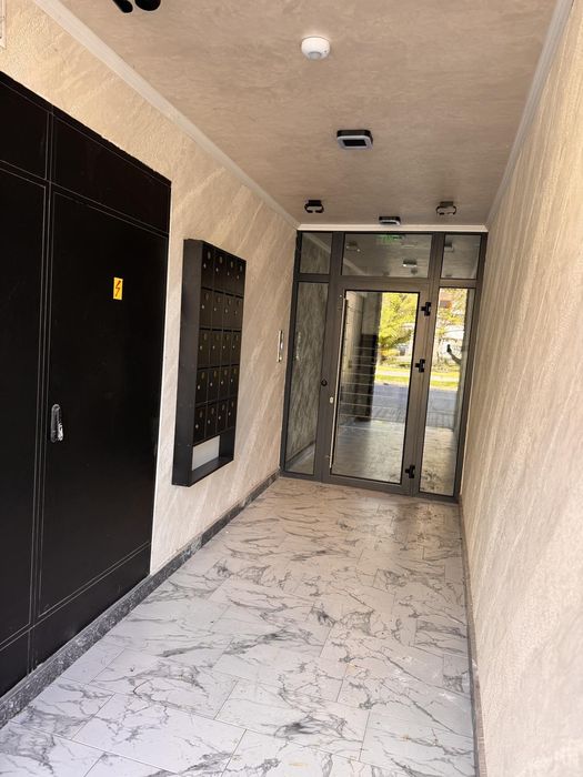 Дава се под наем Двустаен апартамент в Пловдив, Кършияка - 76 кв.м за 504.9 € - Снимка #2