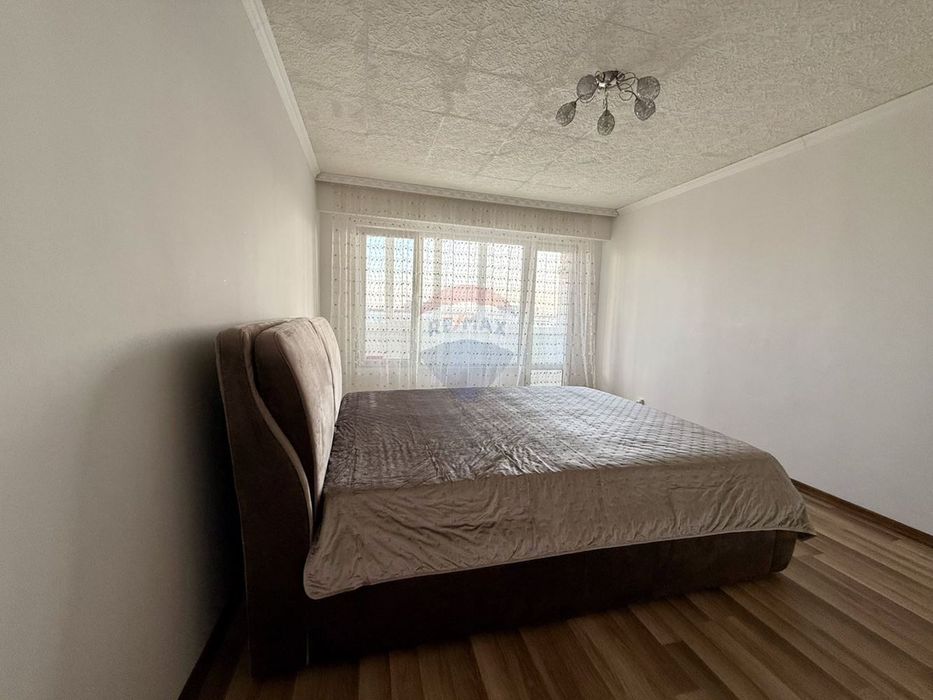 Продава се Тристаен апартамент в Варна, Цветен квартал - 80 кв.м за 1403 €/кв.м - Снимка #11