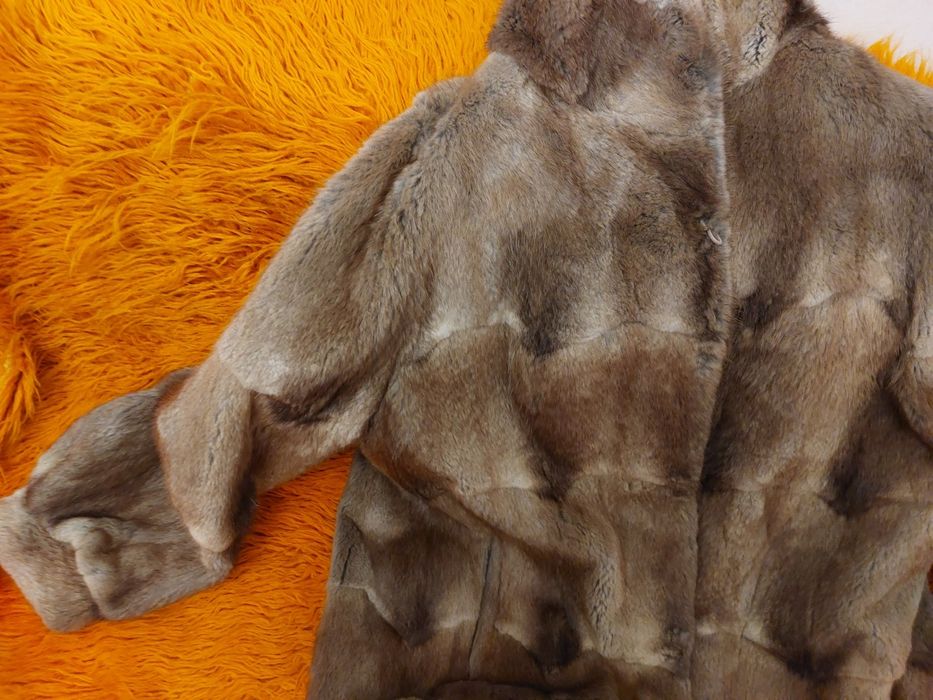 чисто ново палто от заек