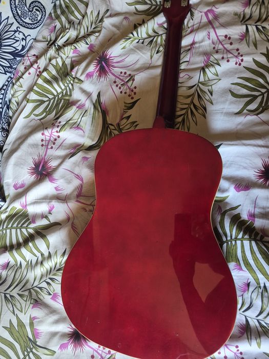 Продается гитара Agnetta