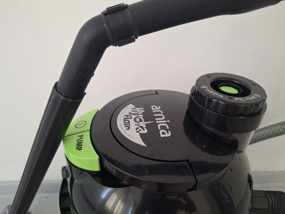 Пылесос ARNICA Hydra Rain