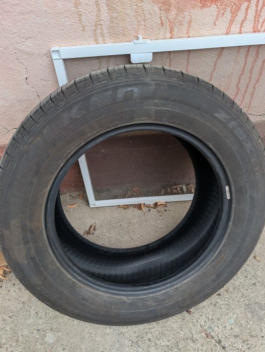 Vând anvelopa Falken 255/60 r18
