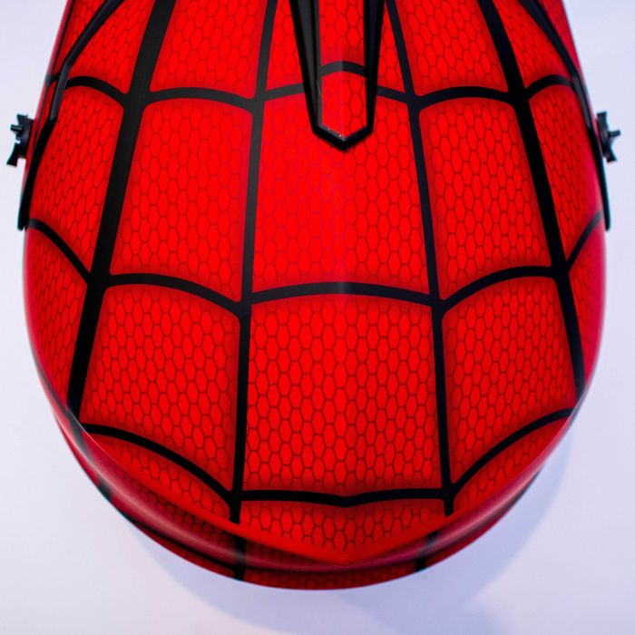 Каска подходяща за мотокрос , планински велосипед , ел. тротинетка