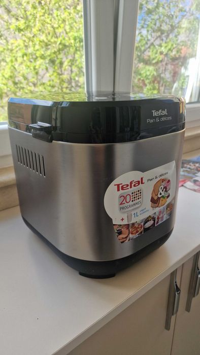 Tefal Pain & Delices хлебопекарна като нова плюс кутия/ 20 програми