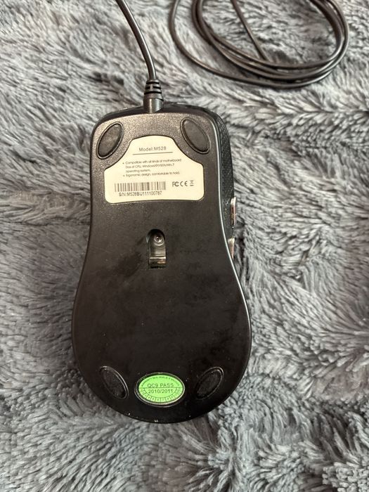 VGA кабел + мишка DELUX + слушалки  ttec’