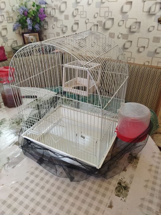 Продам клетку для мелких птиц