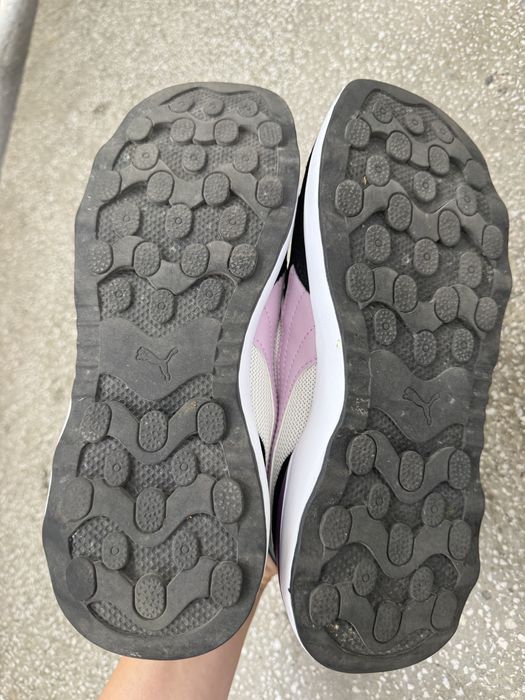 Adidași Puma mărimea 38.5