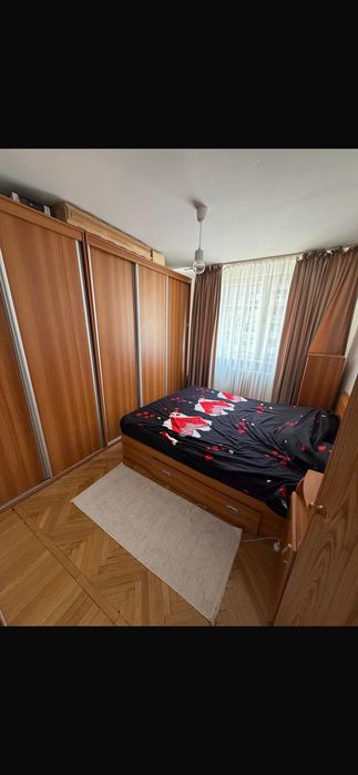 Inchiriez apartament