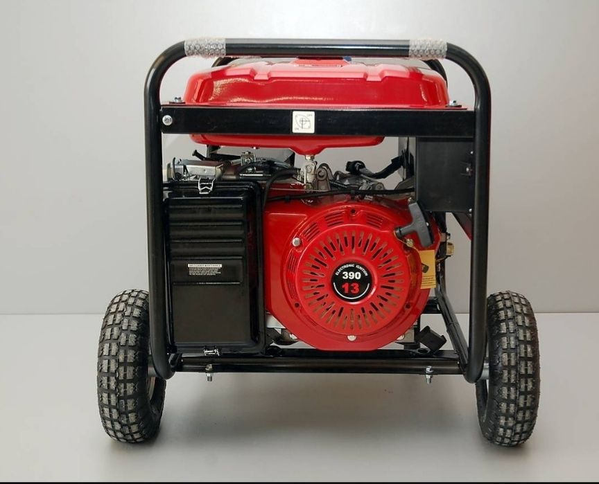 Бензинов агрегат за ток 6.5kw Трифазен с Ел старт, Генератор за ток