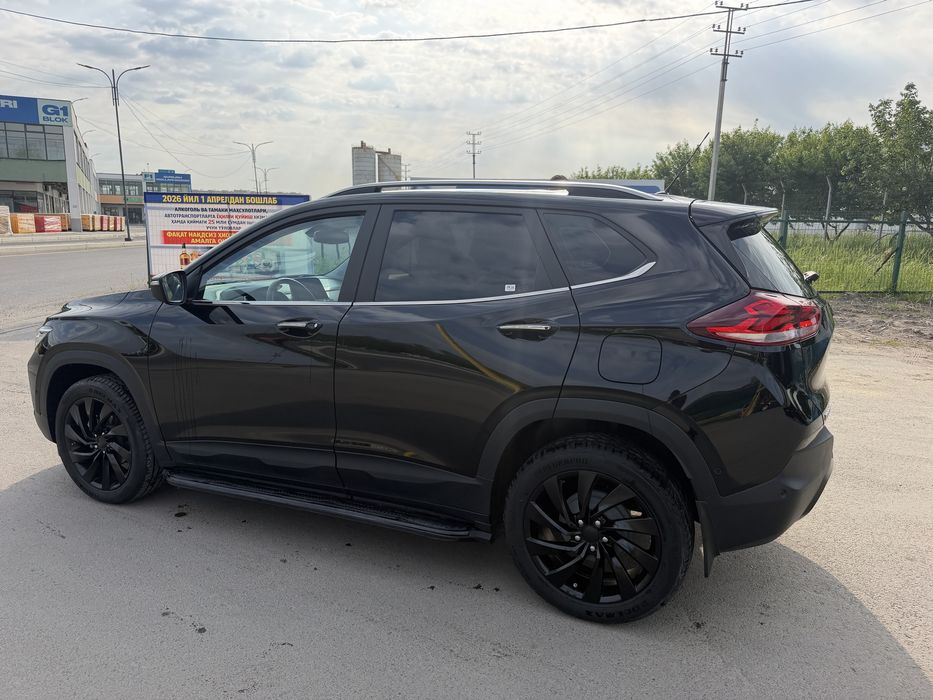 Chevrolet Tracker 2023 — 3