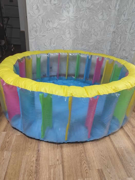 Продам  детский бассейн