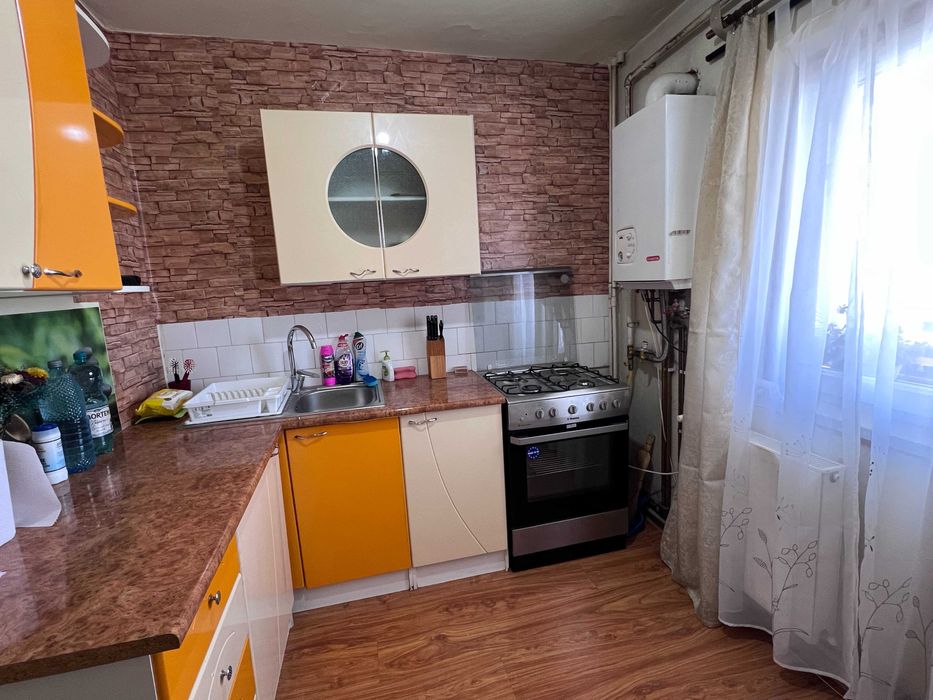Apartament 2 camere decomandat, 50 mp, 2 balcoane – Mioveni