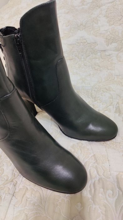 Продам ботинки Tamaris