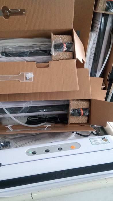 елекртическа машина за вакуумиране на храна