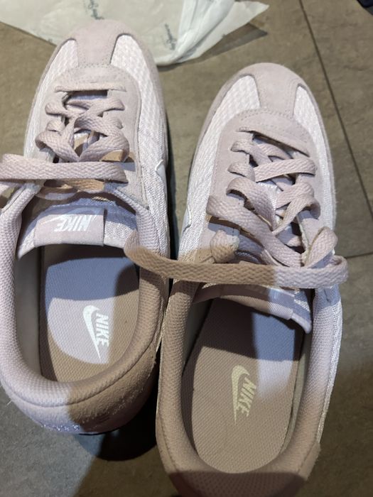 Дамски маратонки NIKE