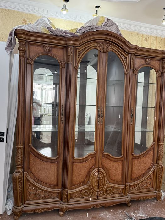 Стенка горька продаю срочно в идеальном состояние