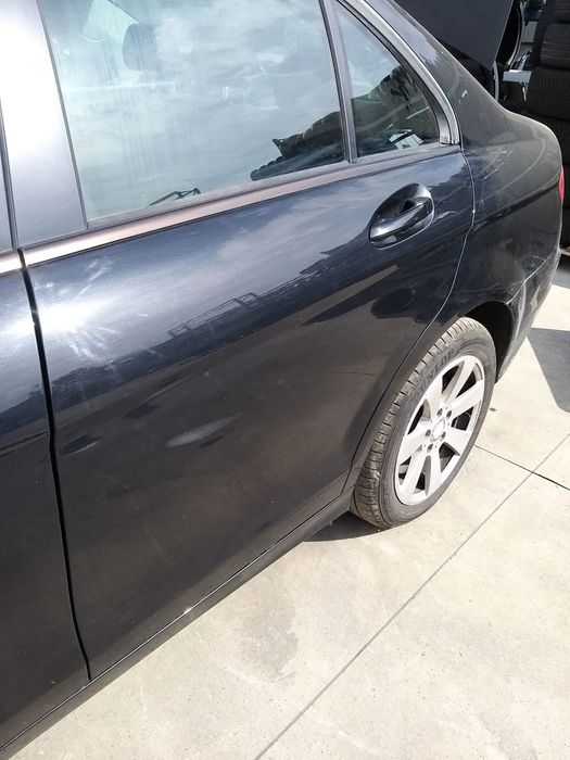 Usa portiera stanga spate mercedes c class w204 facelift limuzina 2011