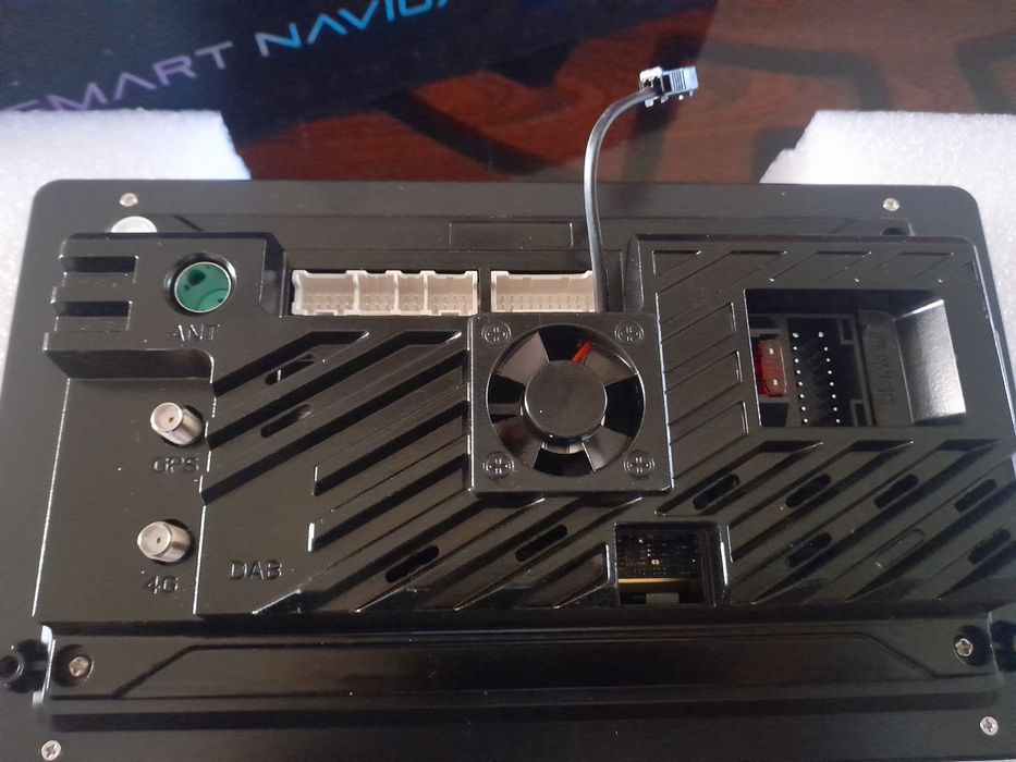 Продаётся монитор 9 дм