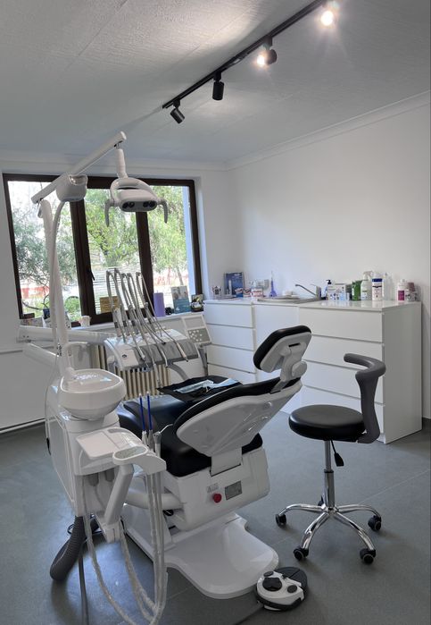 Vand cabinet stomatologic