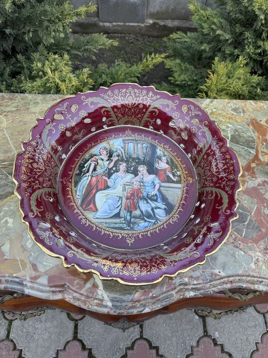 Fructiera meissen - portelan pictat, montura bronz aurit
