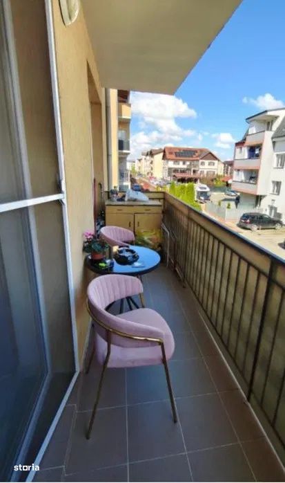 Apartament 3 camere, Floresti