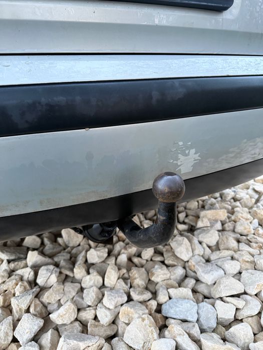 Продава се на части