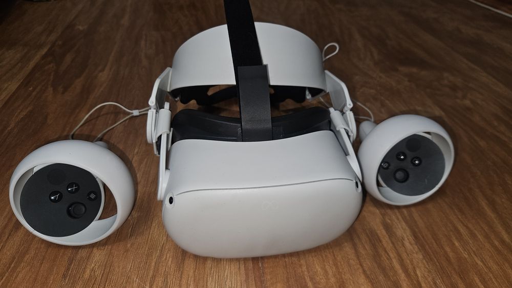 Очки вирутальной реальности Oculus quest 2