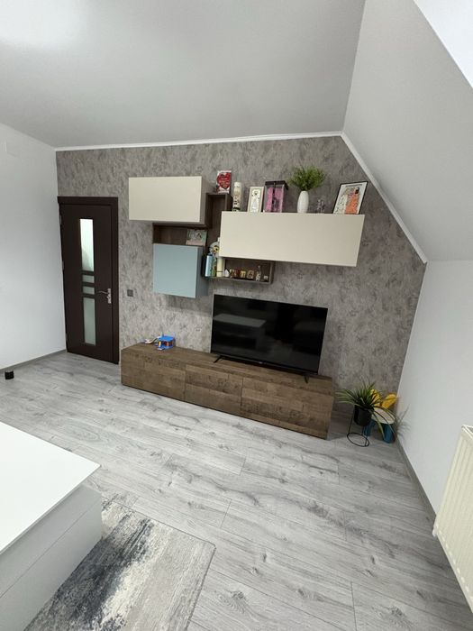 Vand apartament 3 camere Stefanesti