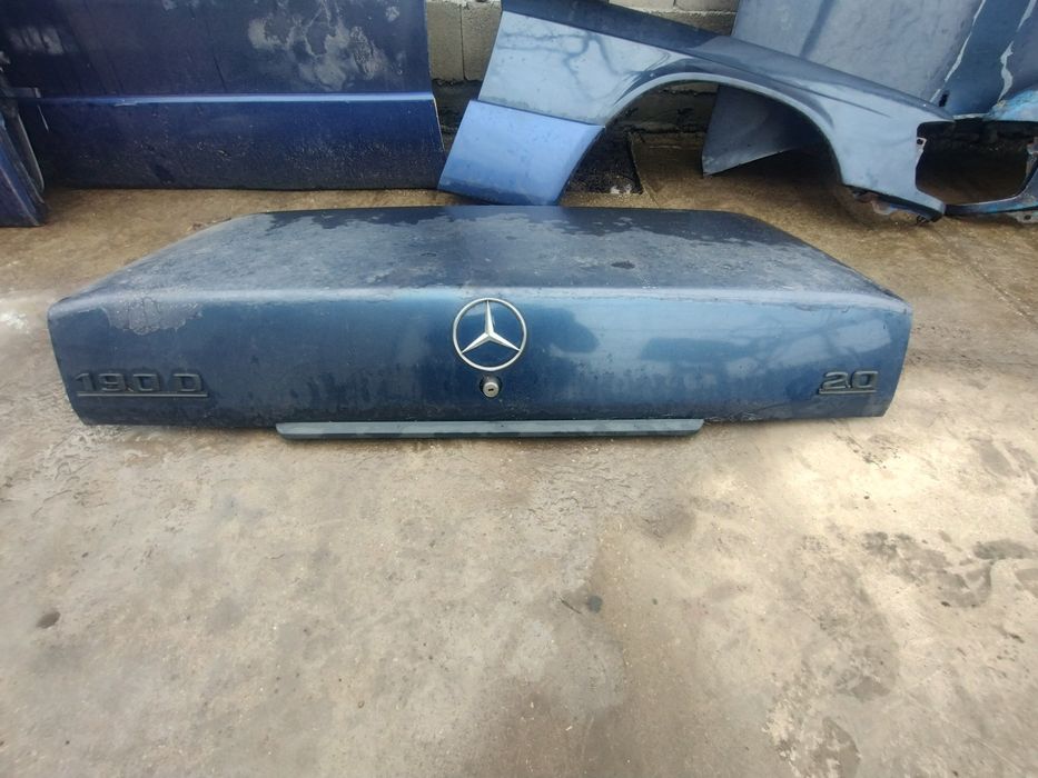 Части за Мерцедес 190 D