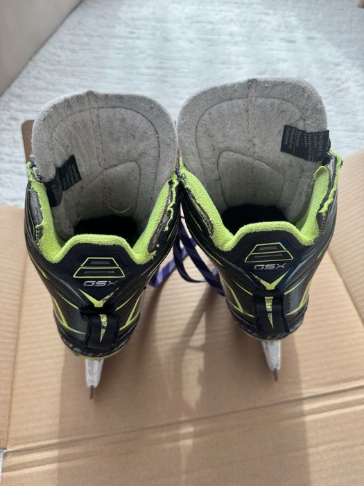Продам вратарские коньки Bauer GSX Junior 4.0