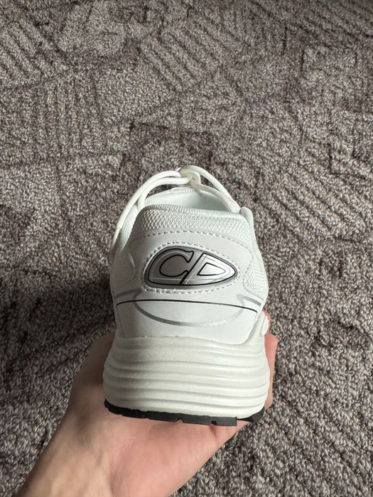 Vand adidași Dior B30