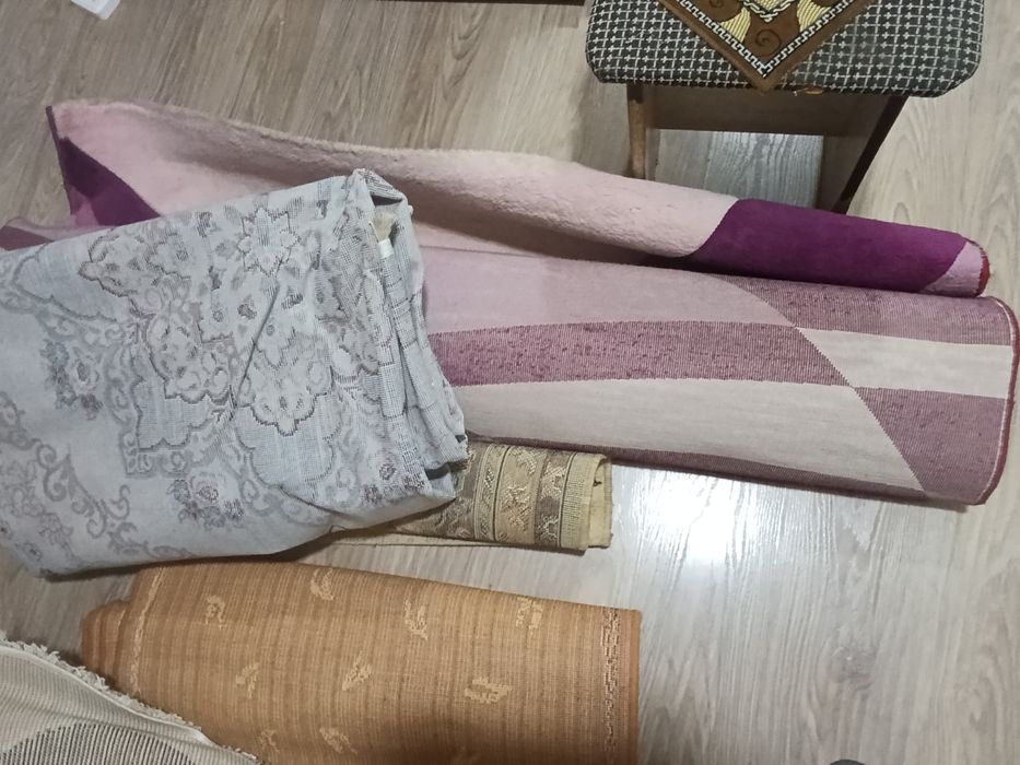 Ковры. Пять штук.
