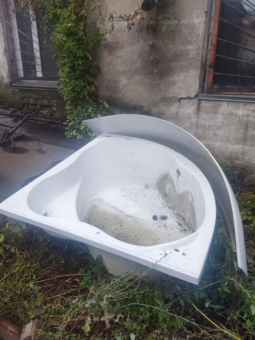Джакузи почти новый продам
