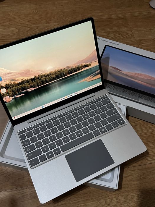 Microsoft Laptop Go Surface Platinium,Touchscreen