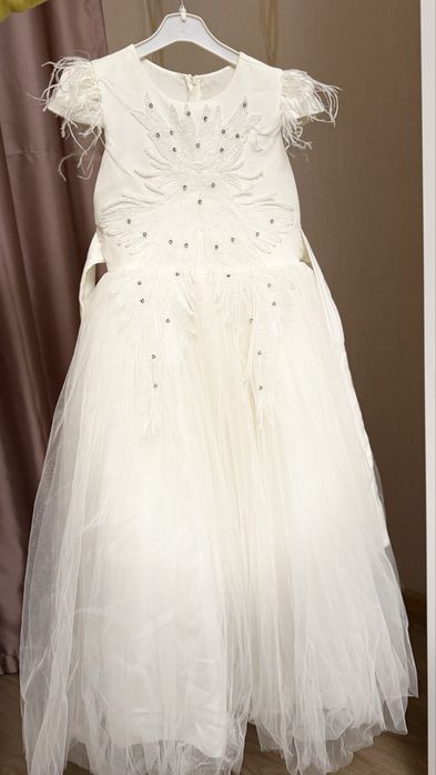 Продам бальное красивое платье