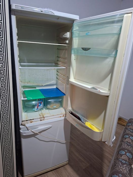 Холодильник сатылады