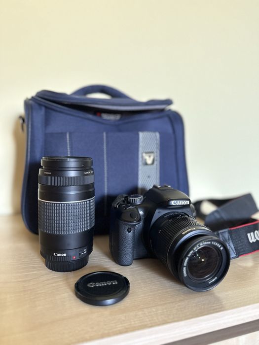 Дигитален фотоапарат Canon EOS 550D с два обектива