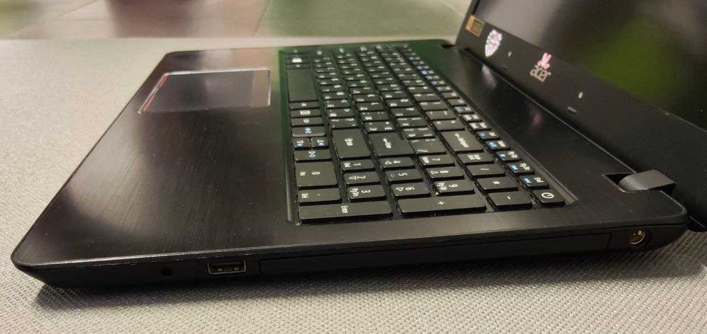 Лаптоп Acer Acer Aspire F5-573G.